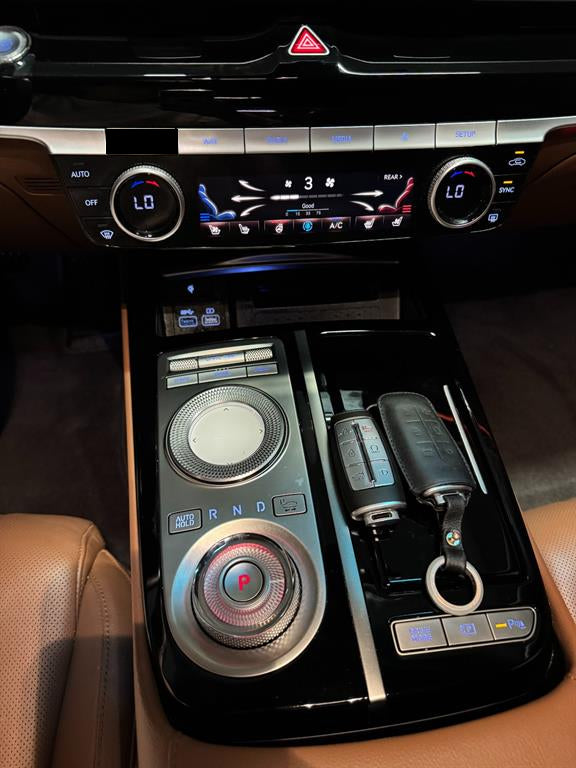 Genesis G80 — photo 12