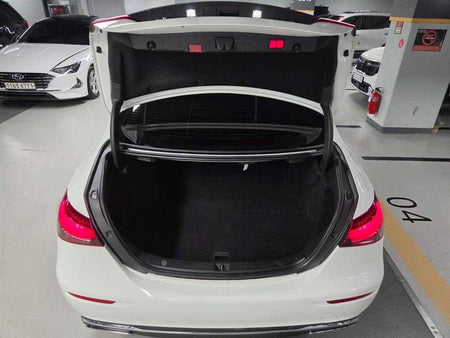 Mercedes-Benz E-Class — photo 06