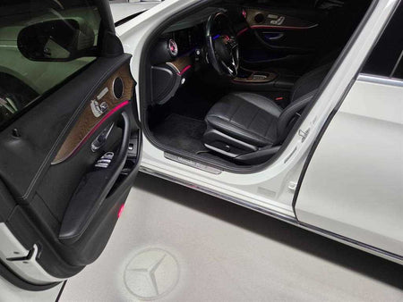 Mercedes-Benz E-Class — photo 08