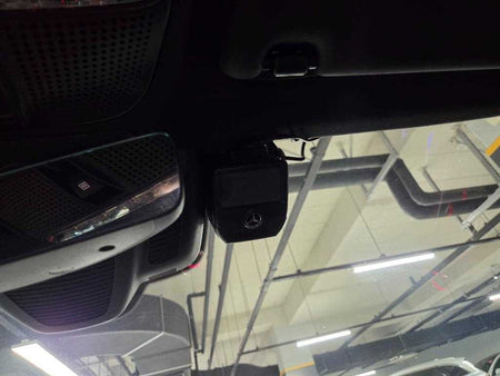 Mercedes-Benz E-Class — photo 18