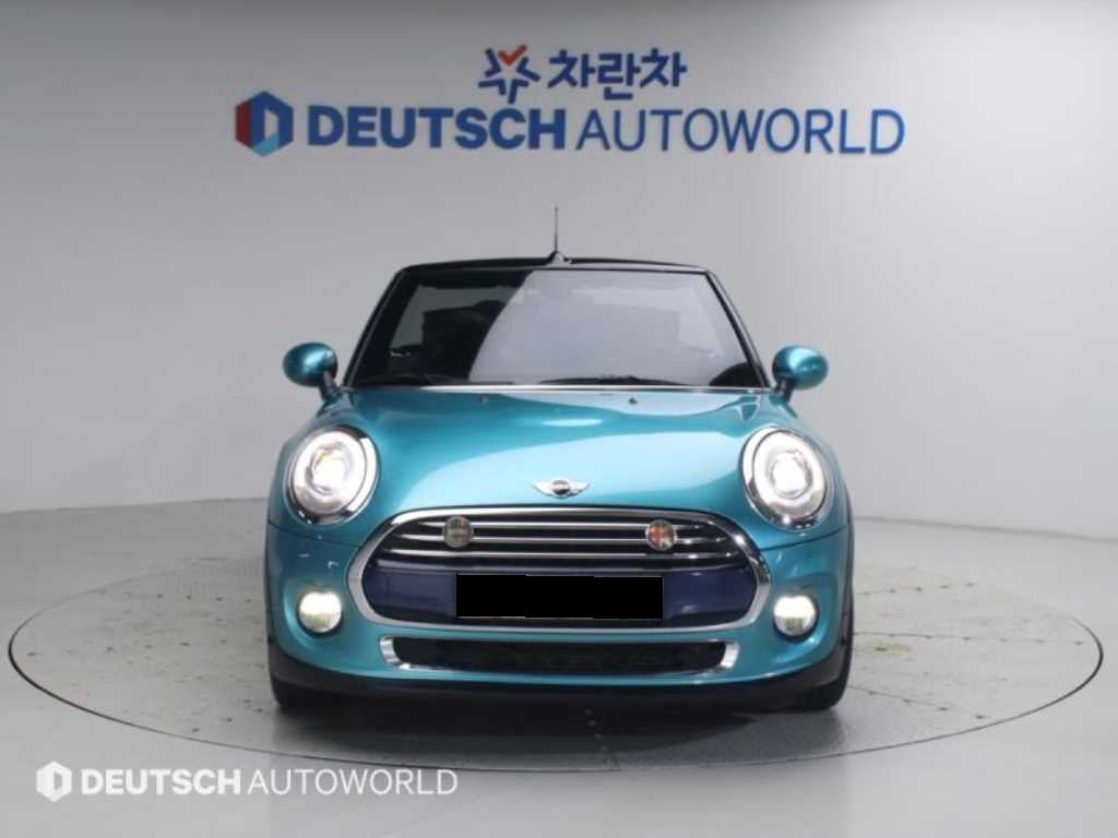 Mini Cooper Convertible — photo 03