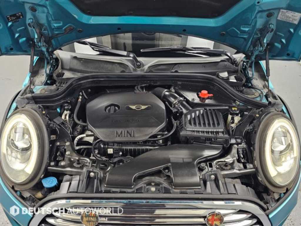 Mini Cooper Convertible — photo 06