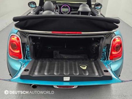 Mini Cooper Convertible — photo 18