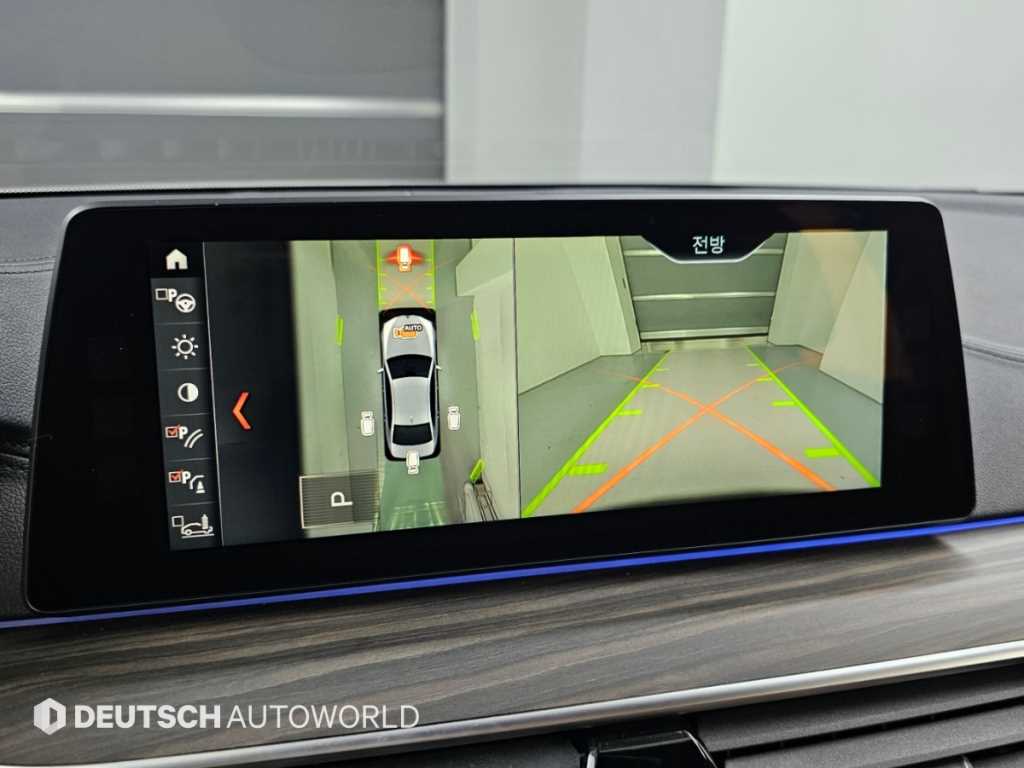 BMW 5-Series — photo 15