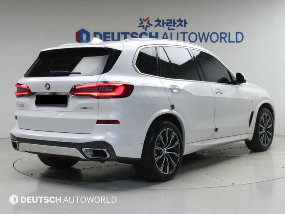 BMW X5 — photo 02