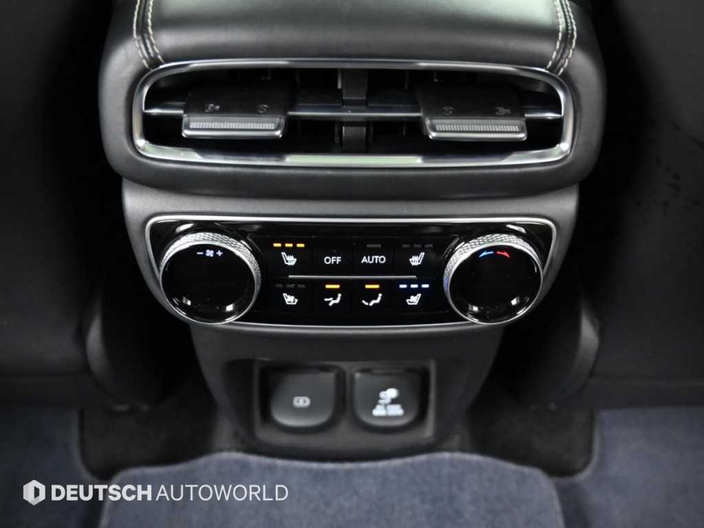 Genesis GV80 — photo 16