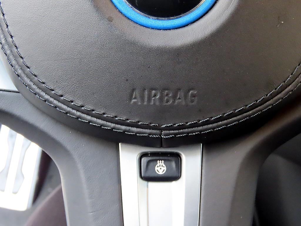 BMW iX3 — photo 13