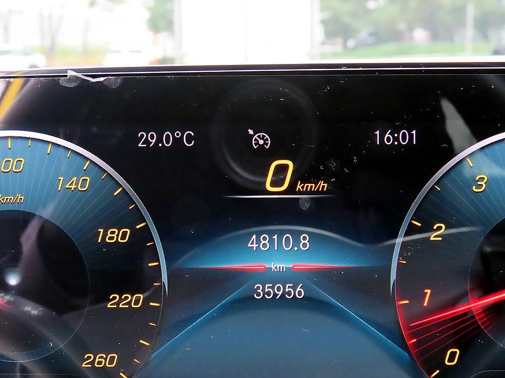 Mercedes-Benz A-Class — photo 11