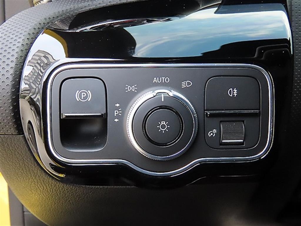 Mercedes-Benz A-Class — photo 13