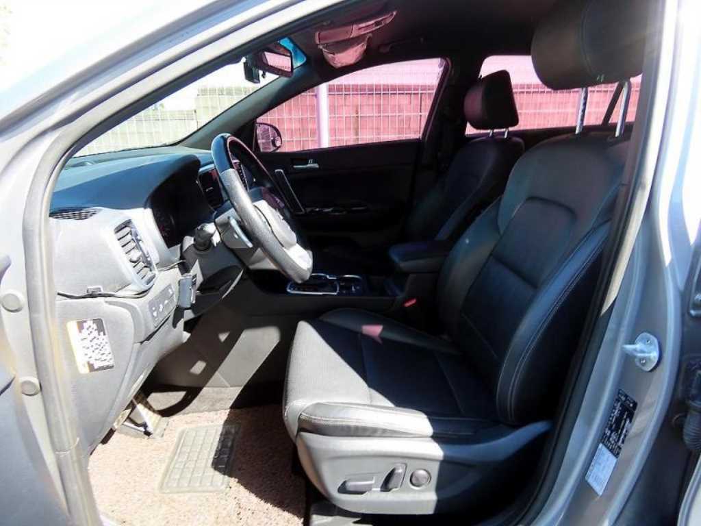 Kia Sportage — photo 06