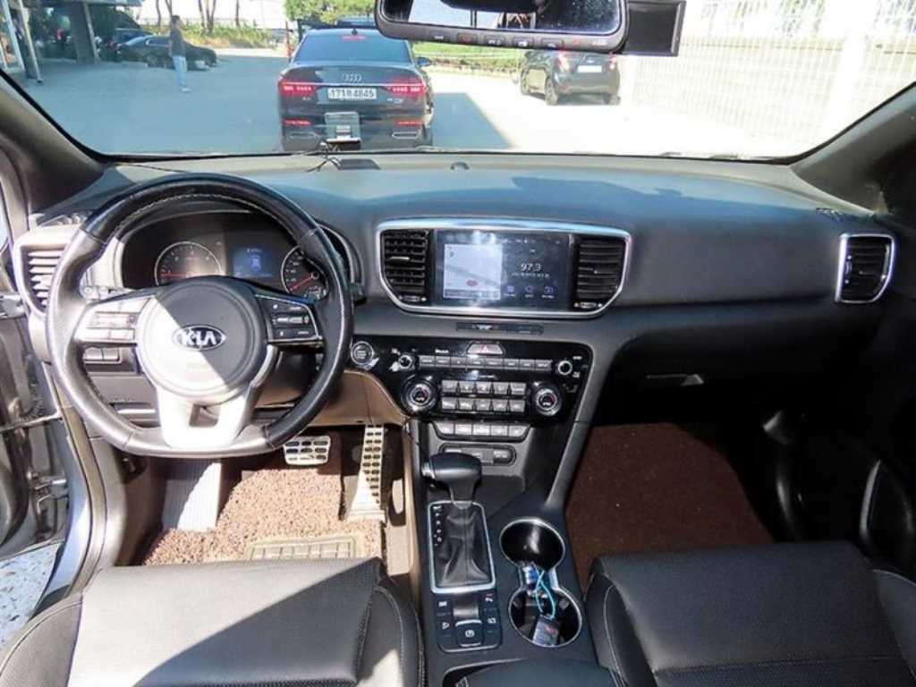 Kia Sportage — photo 08