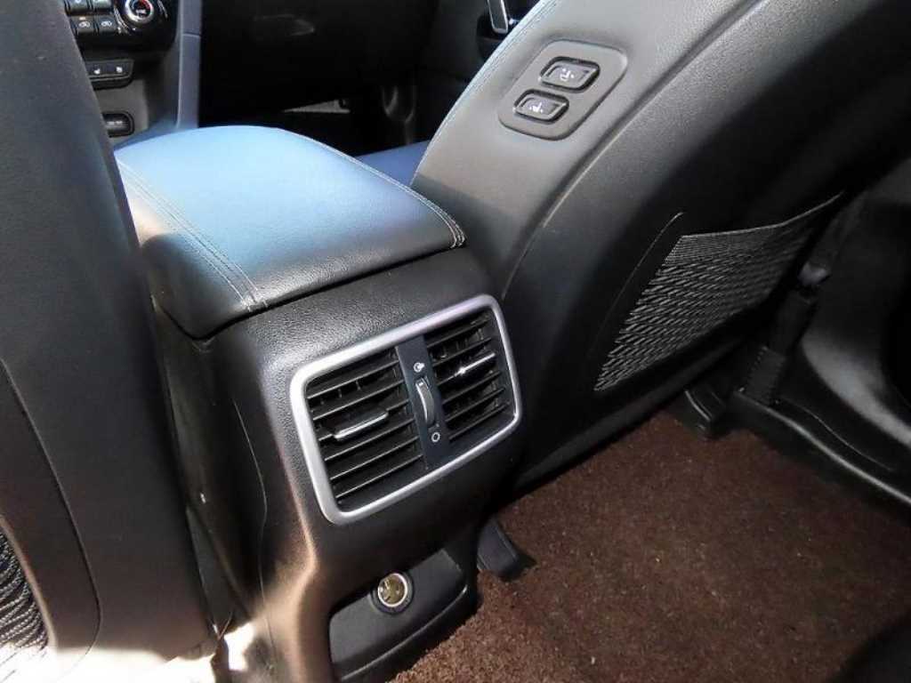 Kia Sportage — photo 18
