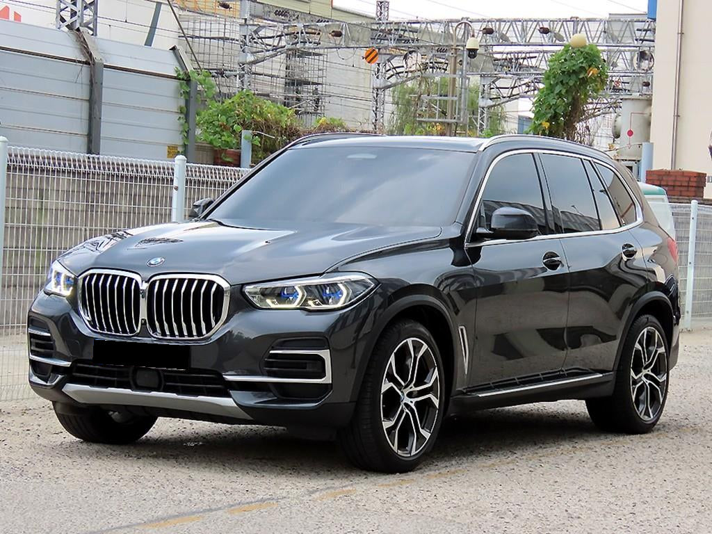 BMW X5 — photo 02
