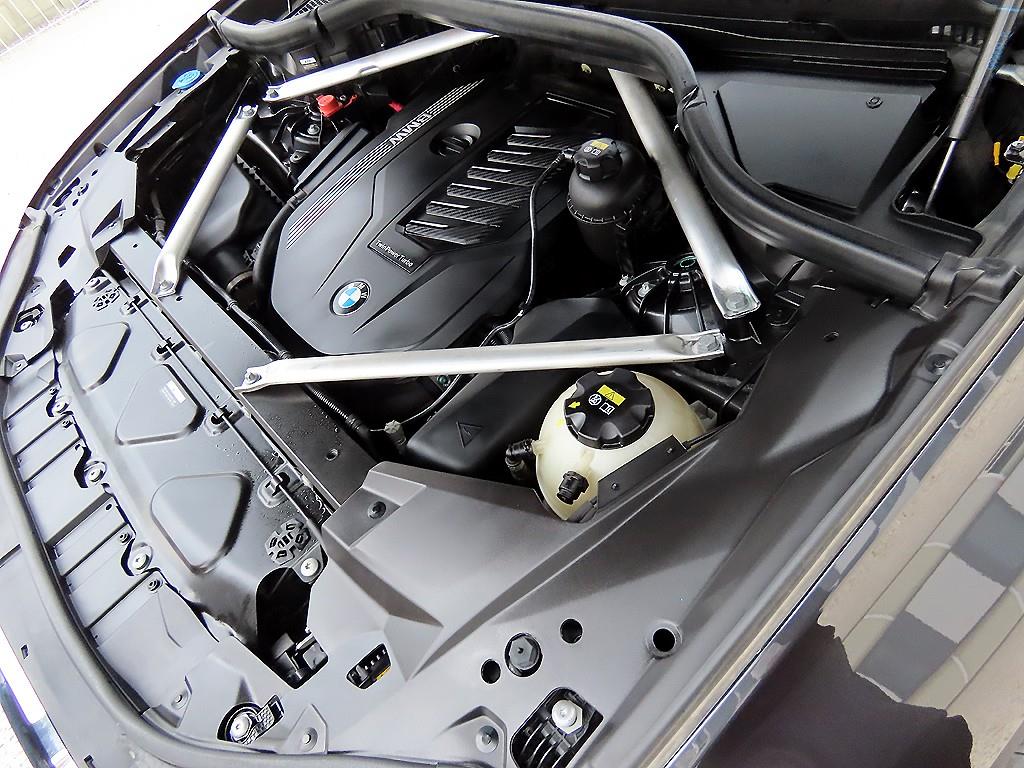 BMW X5 — photo 19