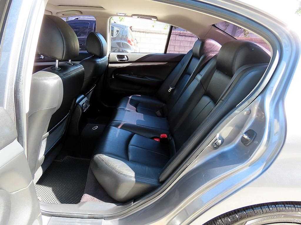 Infiniti G — photo 06