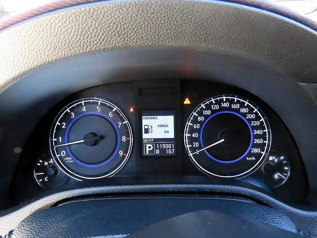 Infiniti G — photo 09