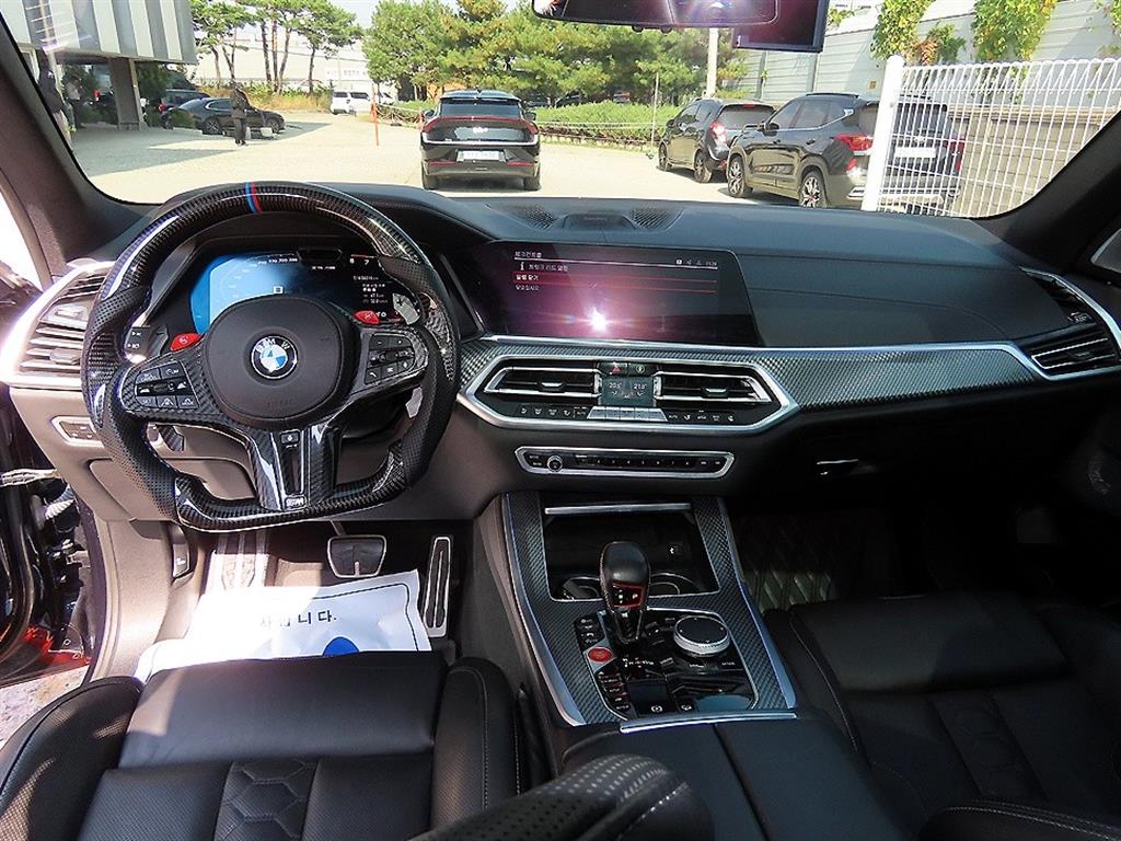 BMW X5M — photo 07