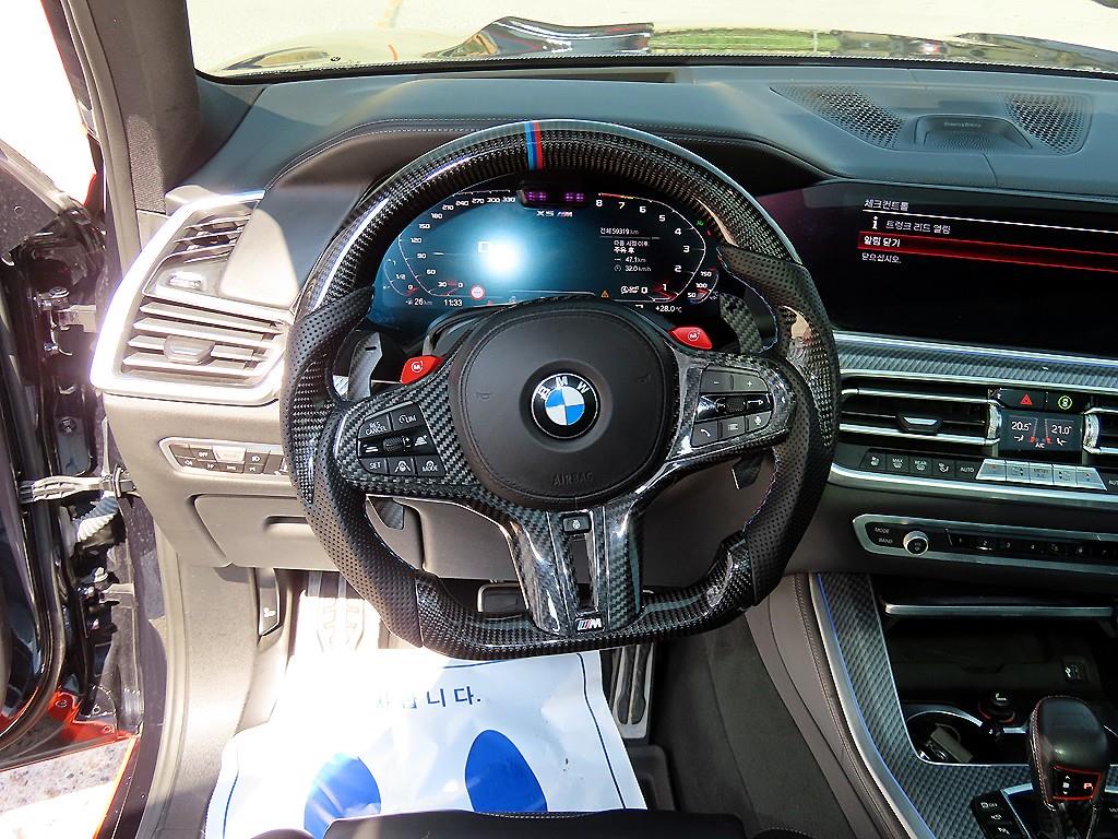 BMW X5M — photo 08