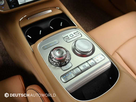 Genesis G90 — photo 09