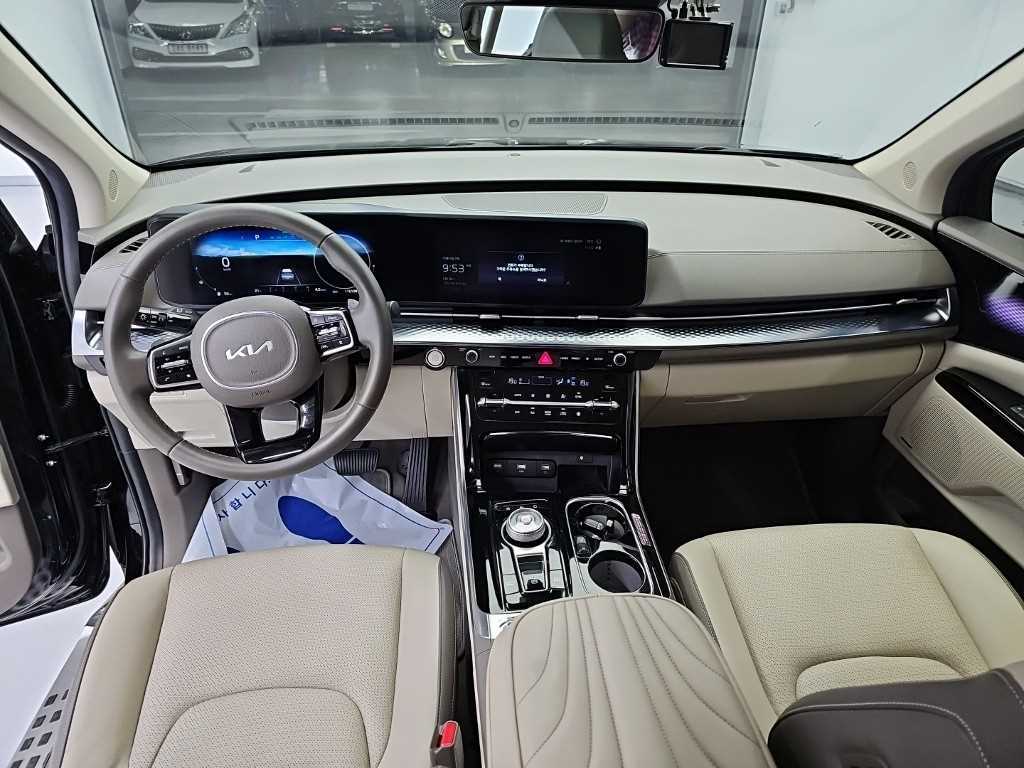 Kia Carnival — photo 07
