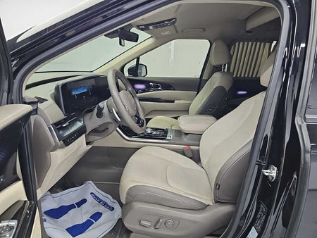 Kia Carnival — photo 11