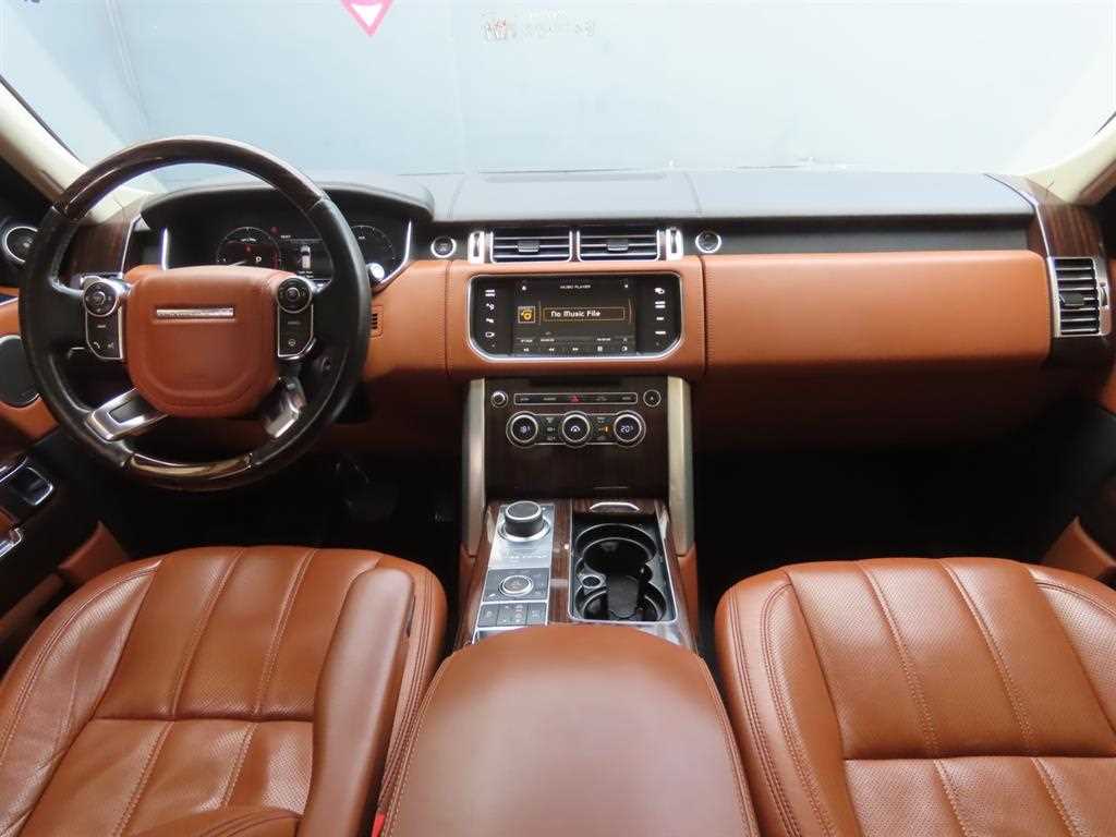 Land Rover Range Rover — photo 10
