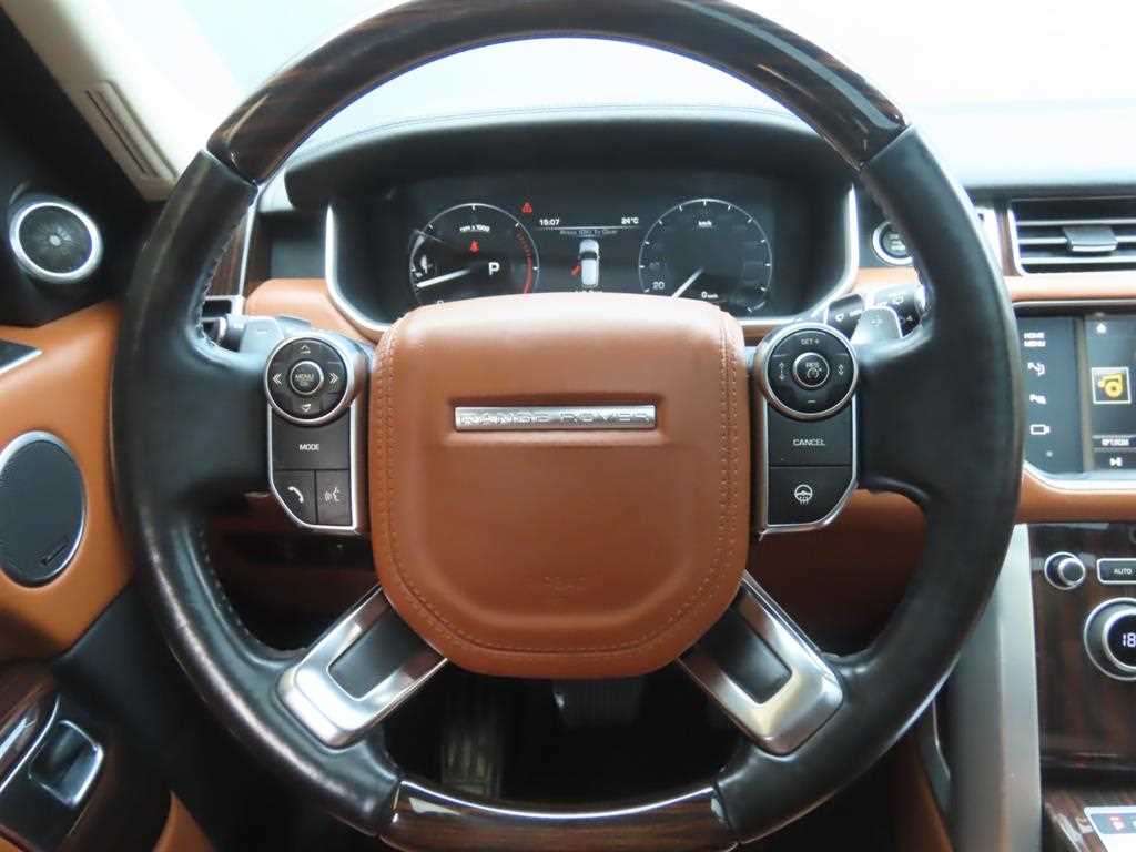 Land Rover Range Rover — photo 12