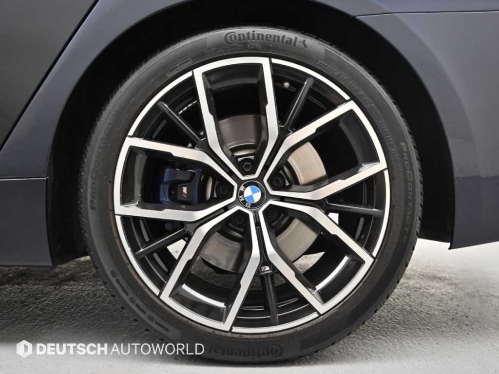 BMW 5-Series — photo 05