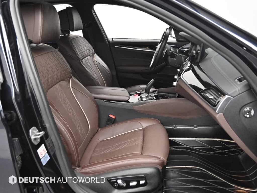BMW 5-Series — photo 10