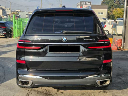BMW X7 — photo 04