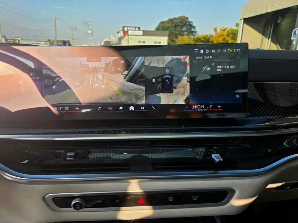 BMW X7 — photo 12