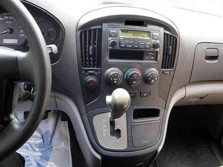 Hyundai Starex — photo 11