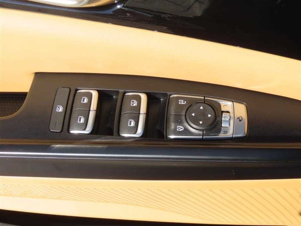 Kia Carnival — photo 12