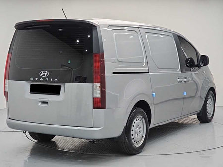 Hyundai Staria — photo 04