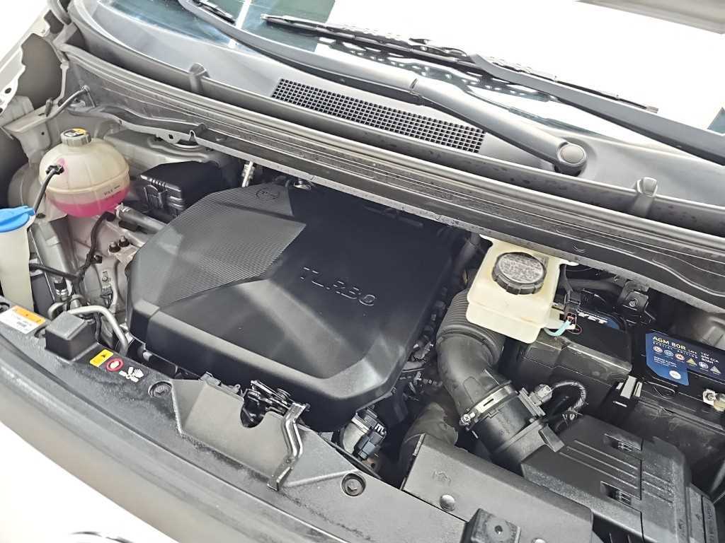 Hyundai Staria — photo 05