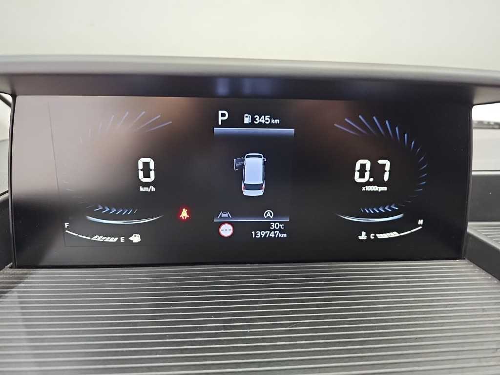 Hyundai Staria — photo 06
