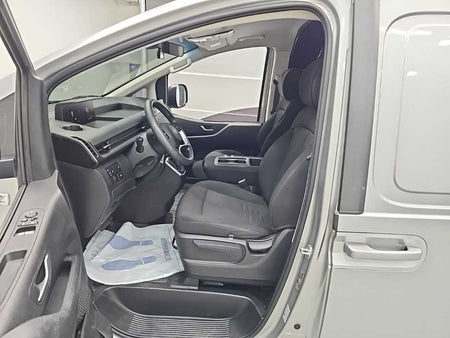 Hyundai Staria — photo 11
