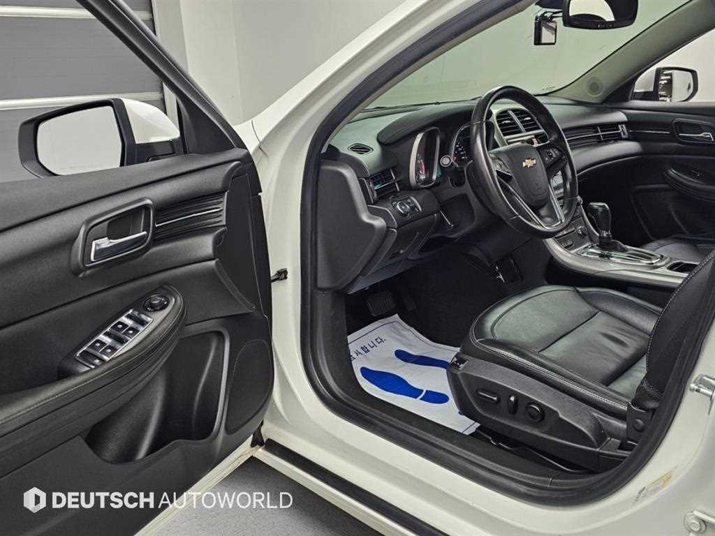 CHEVROLET Malibu — photo 11