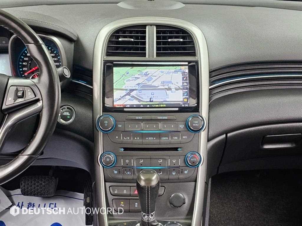 CHEVROLET Malibu — photo 14