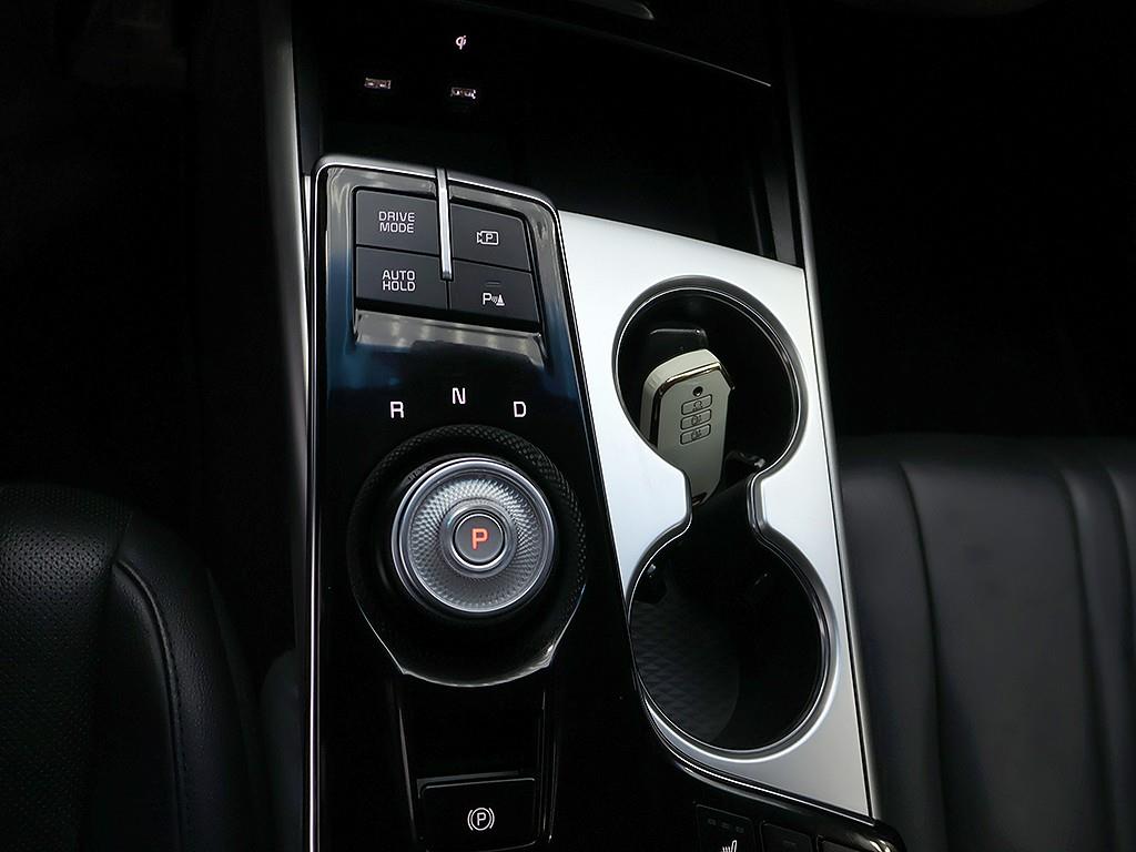 Kia K8 — photo 10