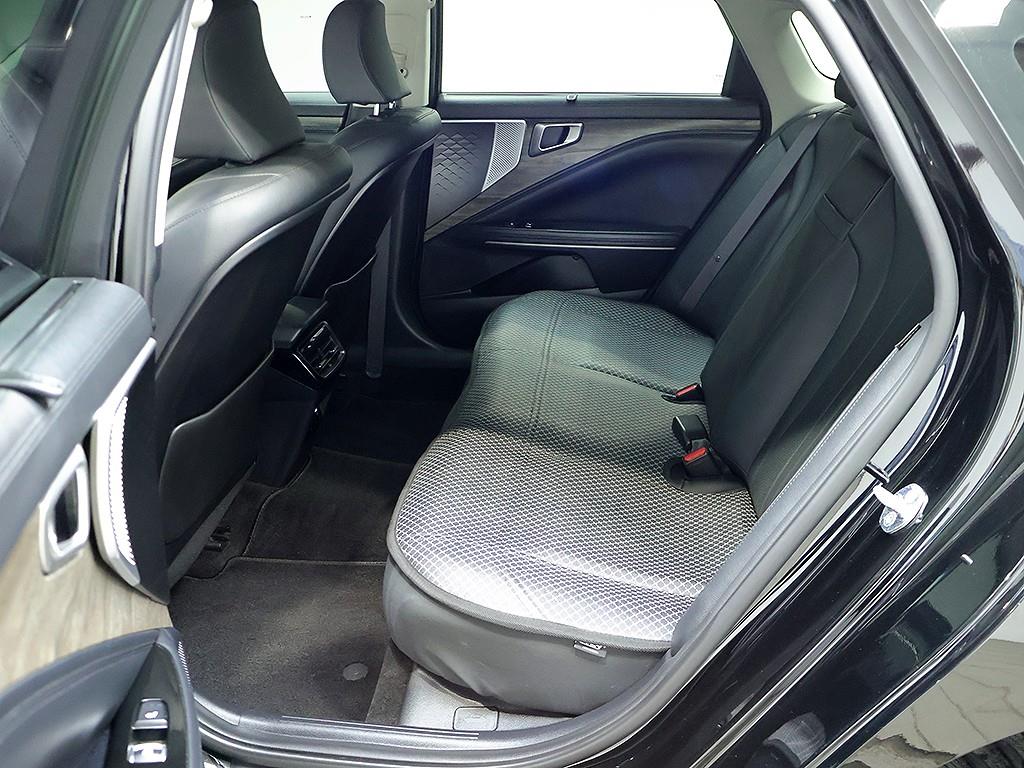 Kia K8 — photo 12