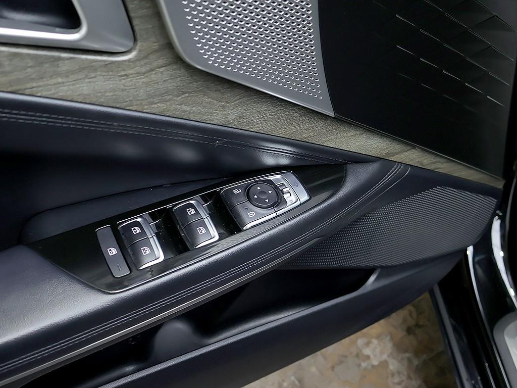 Kia K8 — photo 13