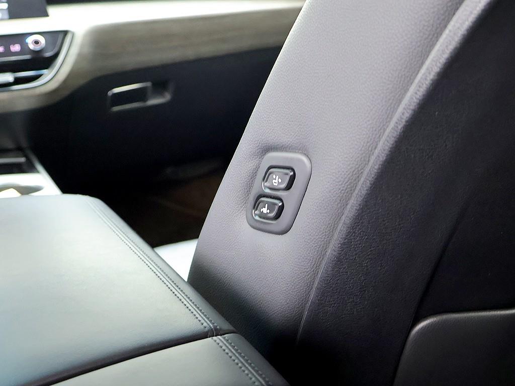Kia K8 — photo 16