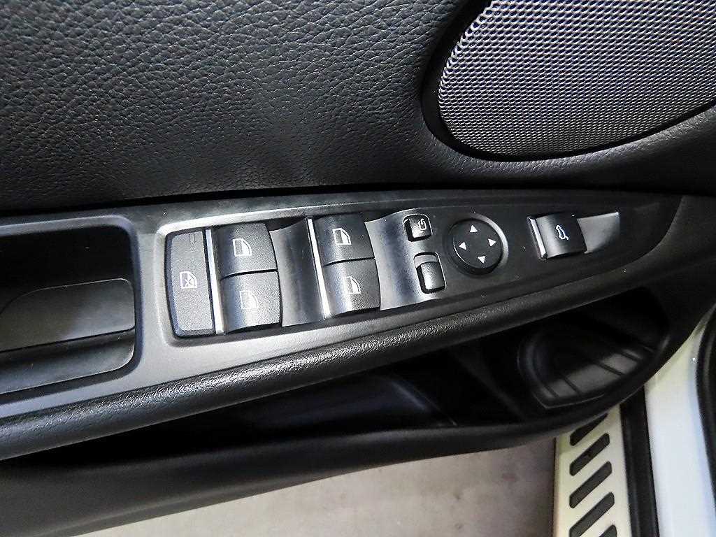 BMW X6 — photo 13