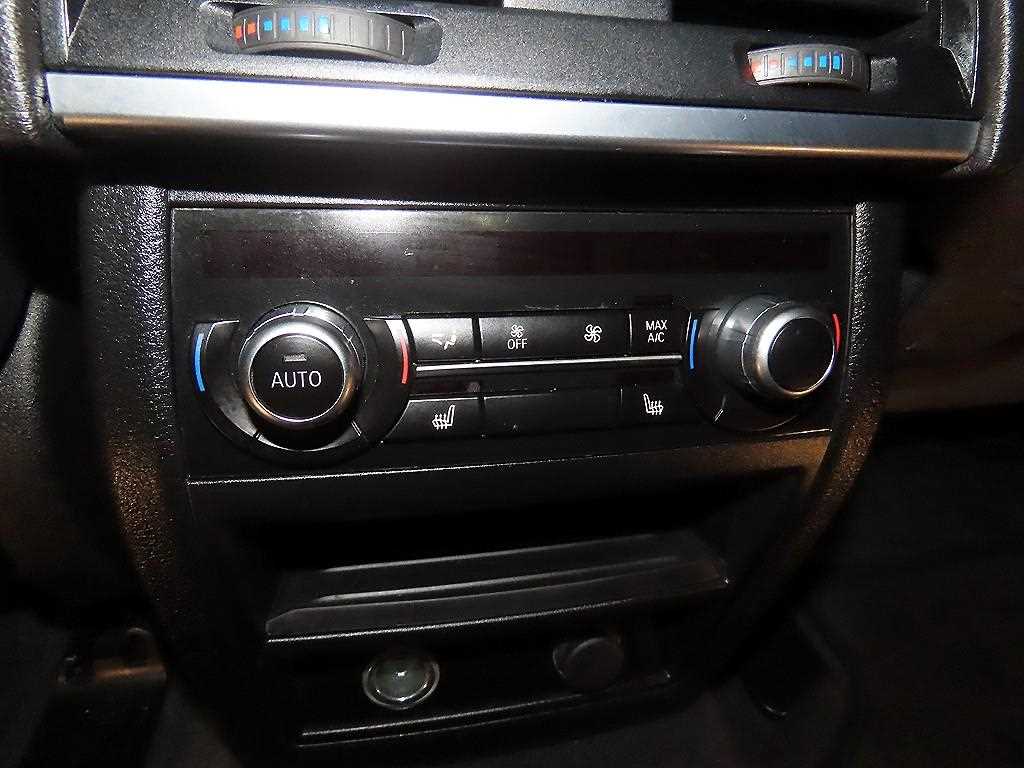 BMW X6 — photo 14