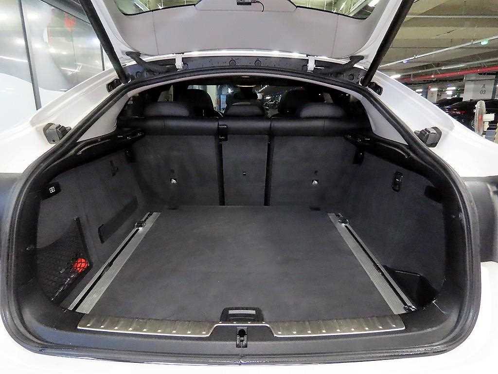 BMW X6 — photo 17