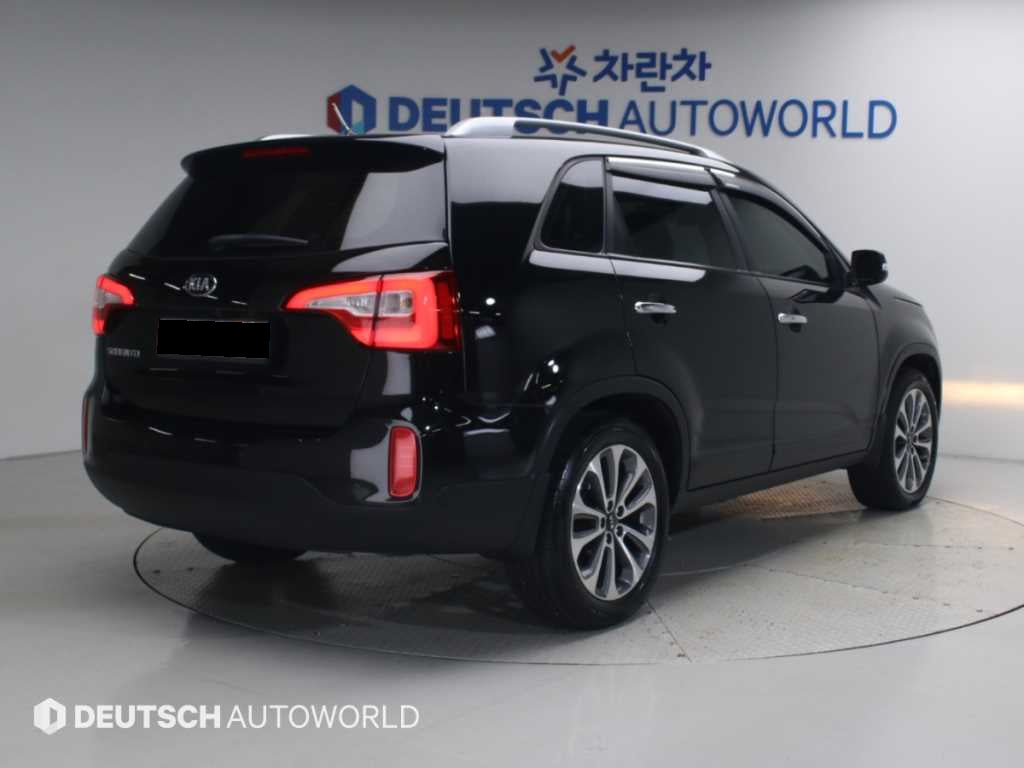 Kia Sorento — photo 02