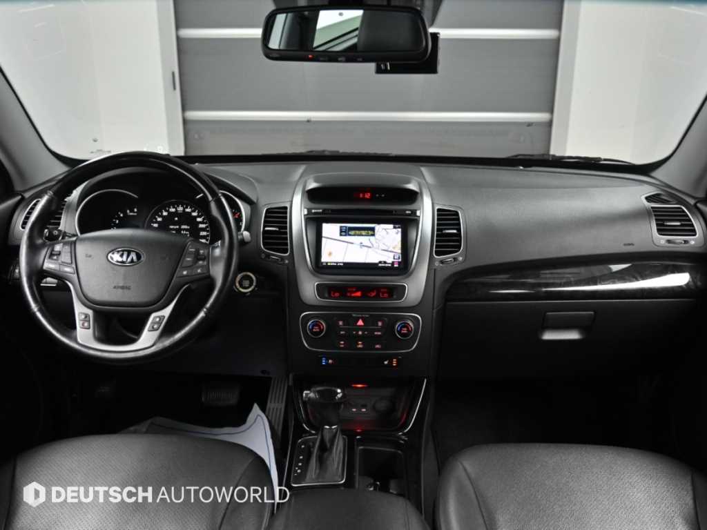 Kia Sorento — photo 07