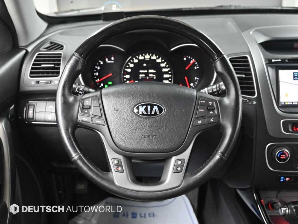 Kia Sorento — photo 13