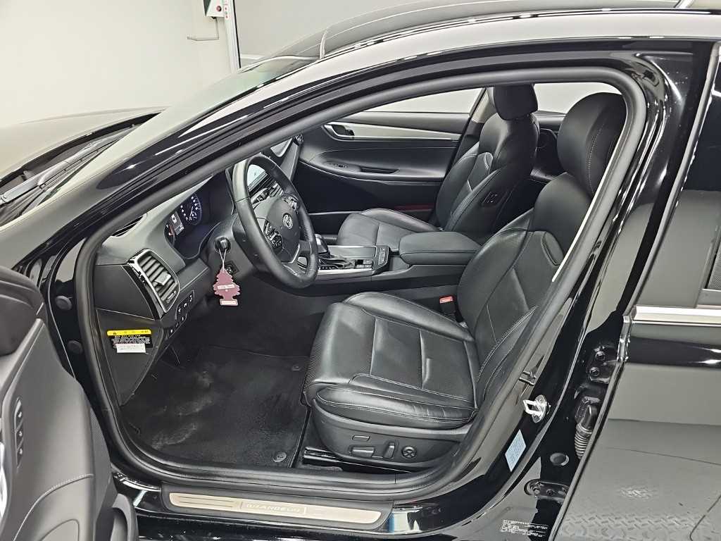 Hyundai Grandeur — photo 11